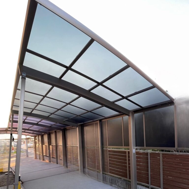 滋賀県草津市のカーポート